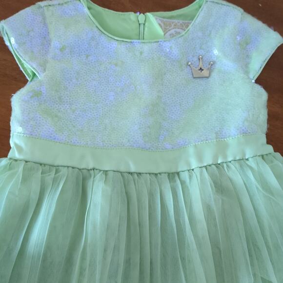 Disney Store Girls Princess Tiana Fancy Dress size 4 EUC - Picture 12 of 12